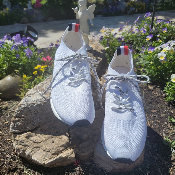 URBAN SPORTS by J SLIDES ♡ White Canvas Red|White|Blue w/Chrome Lace Sneakers 9M - Picture 4 of 16